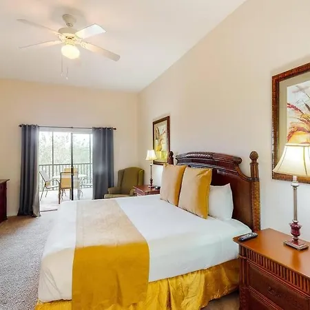 Spacious 3/2 Condo Near Disney Parks